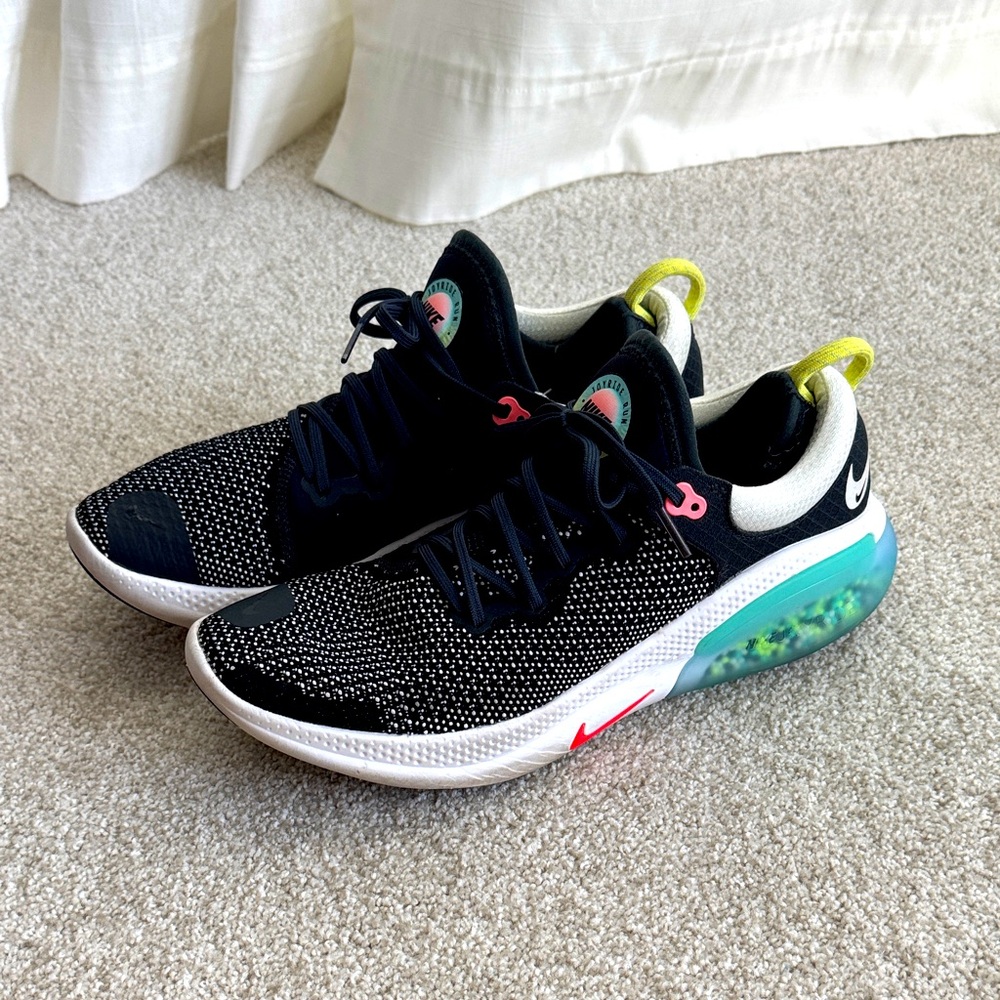 Nike Joyride Run Flyknit